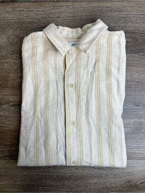 Banana Republic Textured Stripe Short Sleeve Button Down Shirt Tan Cream Men’s M
